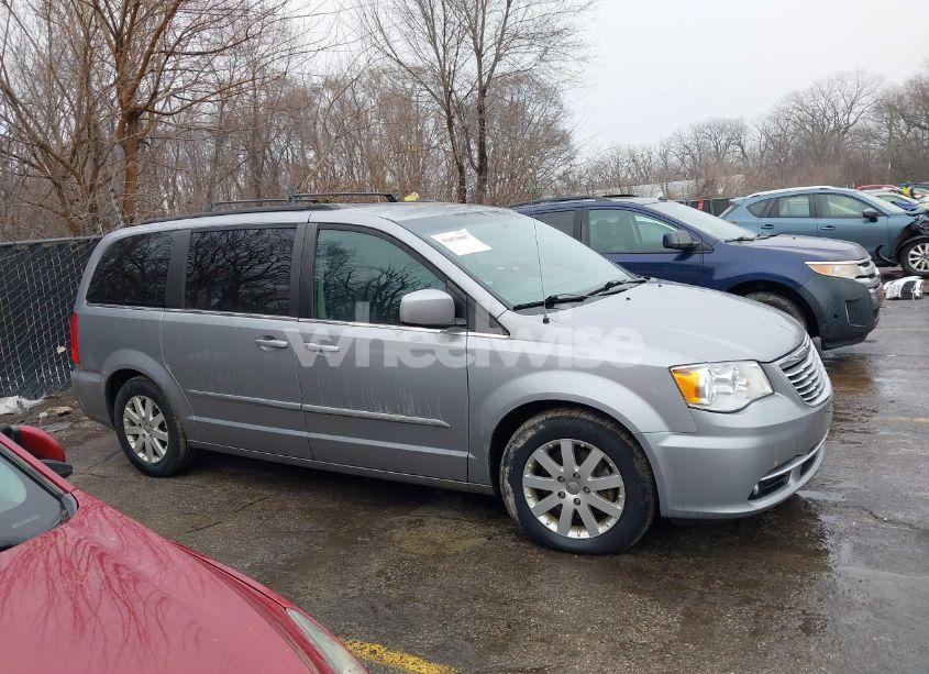 Photo 13 of 2016 Chrysler Town & COUNTRY TOURING (VIN 2C4RC1BG4GR292654)