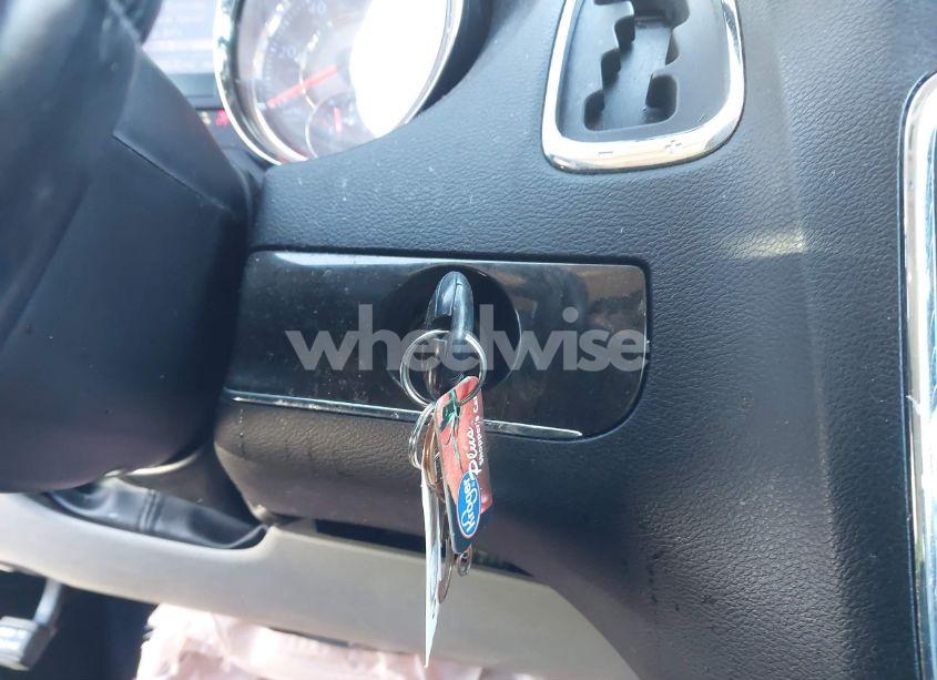 Photo 11 of 2016 Chrysler Town & COUNTRY TOURING (VIN 2C4RC1BG4GR297286)