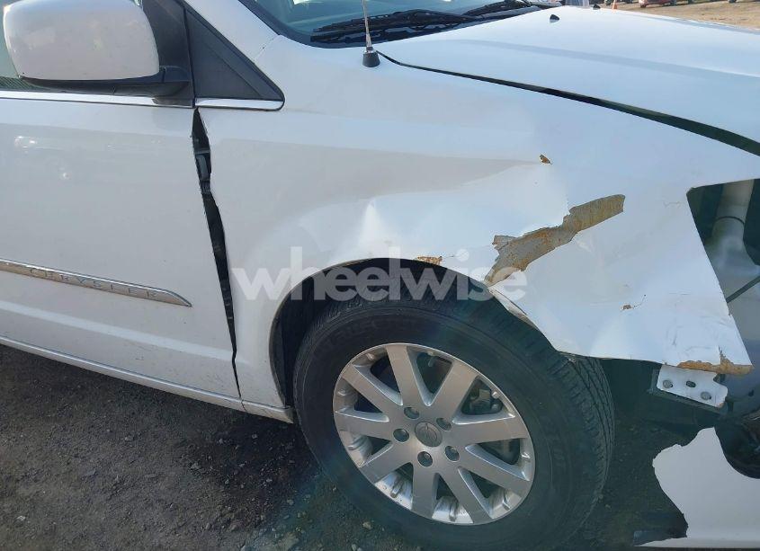 Photo 17 of 2016 Chrysler Town & COUNTRY TOURING (VIN 2C4RC1BG4GR299183)