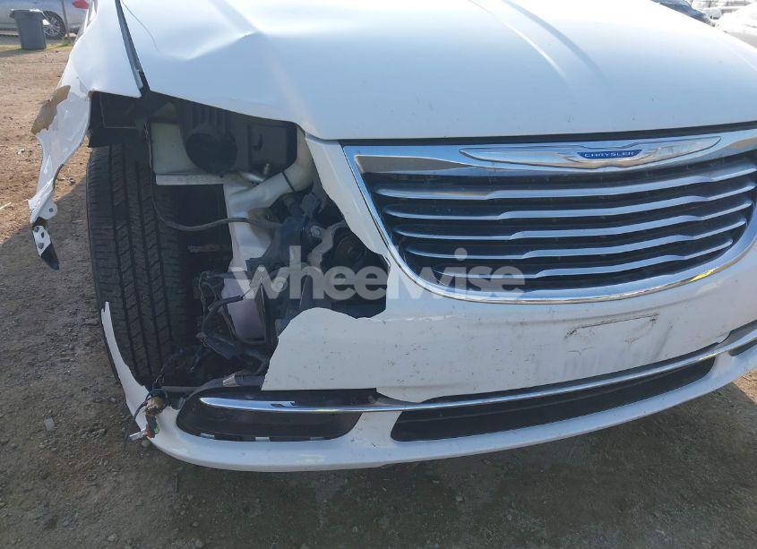 Photo 18 of 2016 Chrysler Town & COUNTRY TOURING (VIN 2C4RC1BG4GR299183)