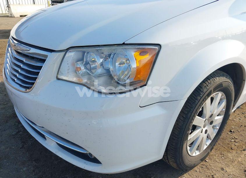 Photo 19 of 2016 Chrysler Town & COUNTRY TOURING (VIN 2C4RC1BG4GR299183)