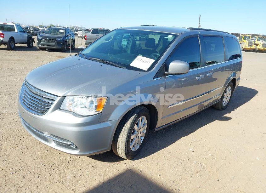 Photo 2 of 2016 Chrysler Town & COUNTRY TOURING (VIN 2C4RC1BG4GR300591)