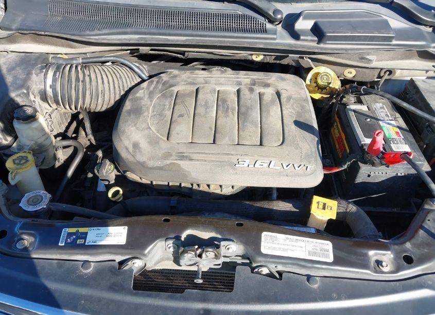 Photo 10 of 2016 Chrysler Town & COUNTRY TOURING (VIN 2C4RC1BG4GR300638)