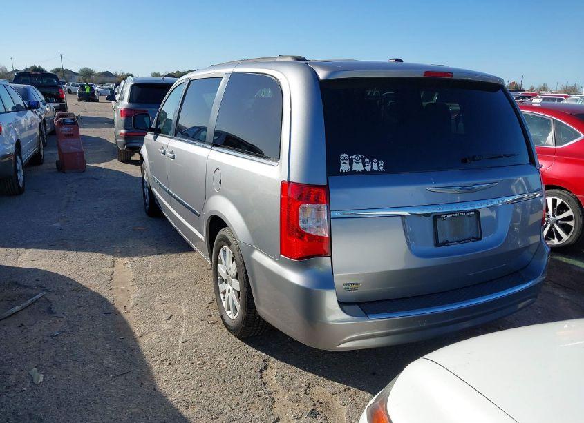 Photo 3 of 2016 Chrysler Town & COUNTRY TOURING (VIN 2C4RC1BG4GR300638)