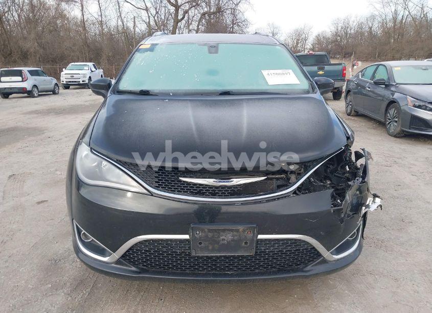 Photo 12 of 2017 Chrysler Pacifica TOURING-L (VIN 2C4RC1BG4HR507757)