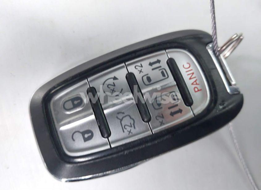 Photo 11 of 2017 Chrysler Pacifica TOURING-L (VIN 2C4RC1BG4HR815916)