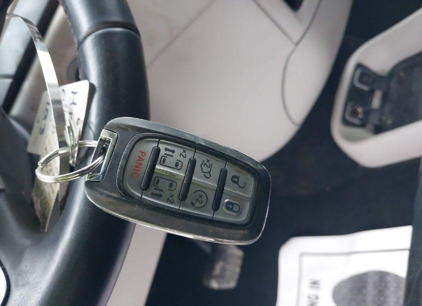 Photo 11 of 2017 Chrysler Pacifica TOURING-L (VIN 2C4RC1BG4HR816077)