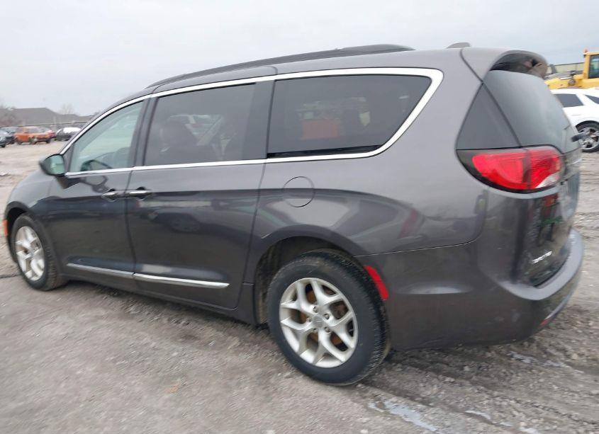 Photo 14 of 2017 Chrysler Pacifica TOURING-L (VIN 2C4RC1BG4HR816077)