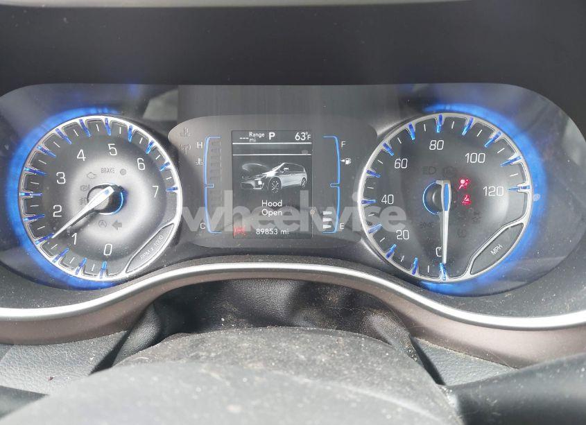 Photo 7 of 2018 Chrysler Pacifica TOURING L (VIN 2C4RC1BG4JR315972)