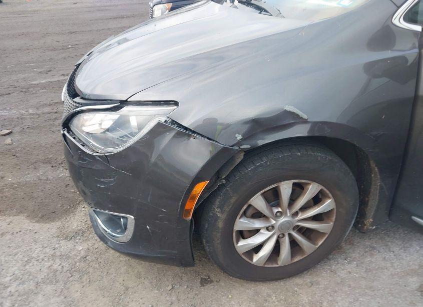 Photo 18 of 2018 Chrysler Pacifica TOURING L (VIN 2C4RC1BG4JR353167)