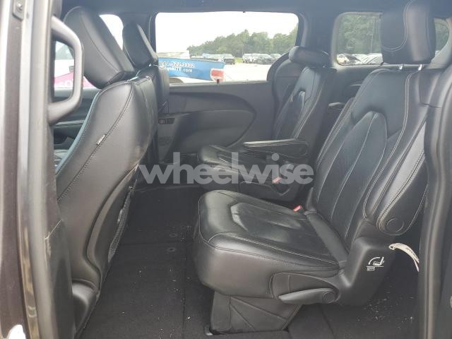 Photo 3 of 2020 CHRYSLER PACIFICA TOURING L (VIN 2C4RC1BG4LR247756)