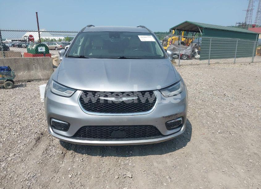 Photo 13 of 2021 Chrysler Pacifica TOURING L (VIN 2C4RC1BG4MR528098)