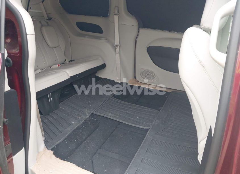 Photo 8 of 2021 Chrysler Pacifica TOURING L (VIN 2C4RC1BG4MR578113)