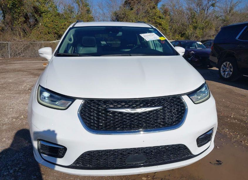 Photo 12 of 2022 Chrysler Pacifica TOURING L (VIN 2C4RC1BG4NR111842)