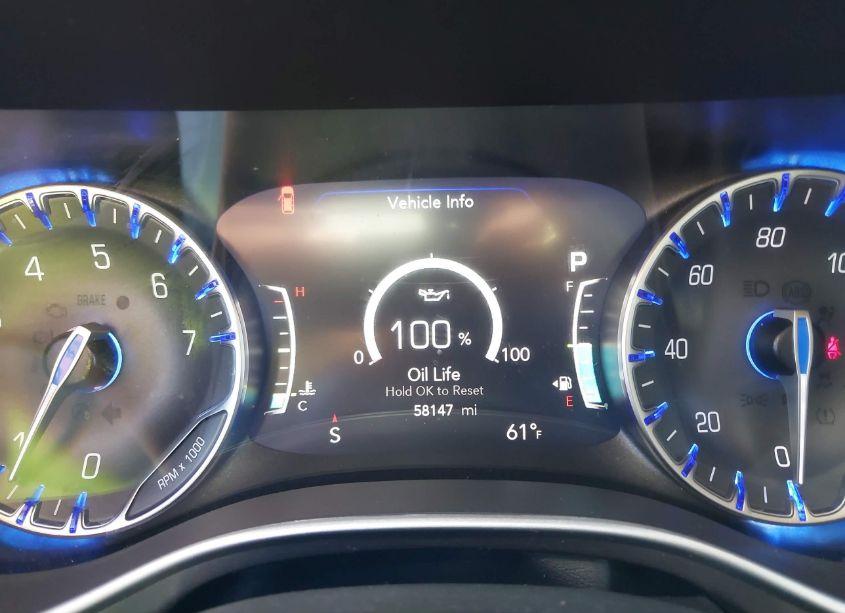 Photo 15 of 2022 Chrysler Pacifica TOURING L (VIN 2C4RC1BG4NR111842)