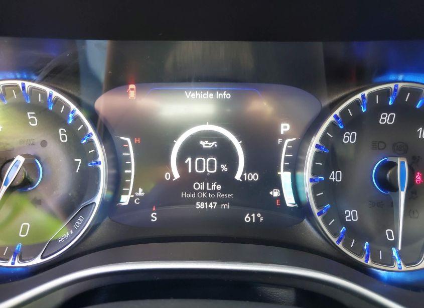 Photo 7 of 2022 Chrysler Pacifica TOURING L (VIN 2C4RC1BG4NR111842)