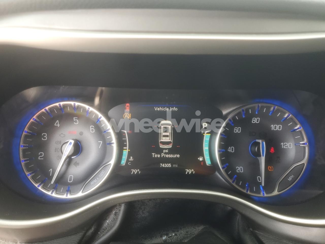 Photo 9 of 2022 CHRYSLER PACIFICA TOURING L (VIN 2C4RC1BG4NR145697)