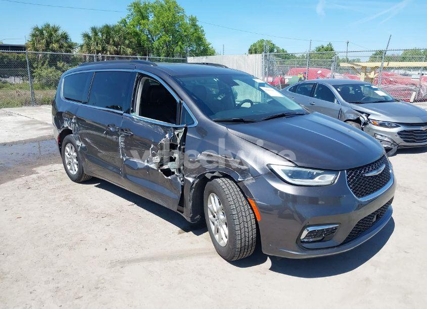 2022 Chrysler Pacifica TOURING L (VIN 2C4RC1BG4NR176416) main photo