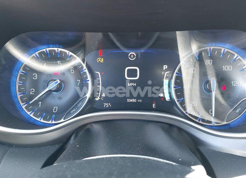 Photo 7 of 2022 Chrysler Pacifica TOURING L (VIN 2C4RC1BG4NR176416)