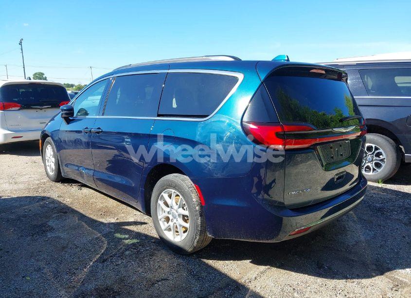 Photo 3 of 2022 Chrysler Pacifica TOURING L (VIN 2C4RC1BG4NR186458)