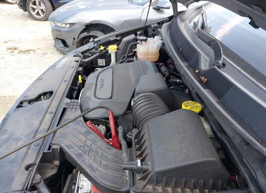 Photo 10 of 2022 Chrysler Pacifica TOURING L (VIN 2C4RC1BG4NR188050)