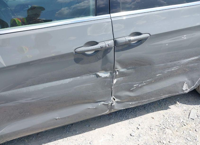 Photo 17 of 2022 Chrysler Pacifica TOURING L (VIN 2C4RC1BG4NR188050)