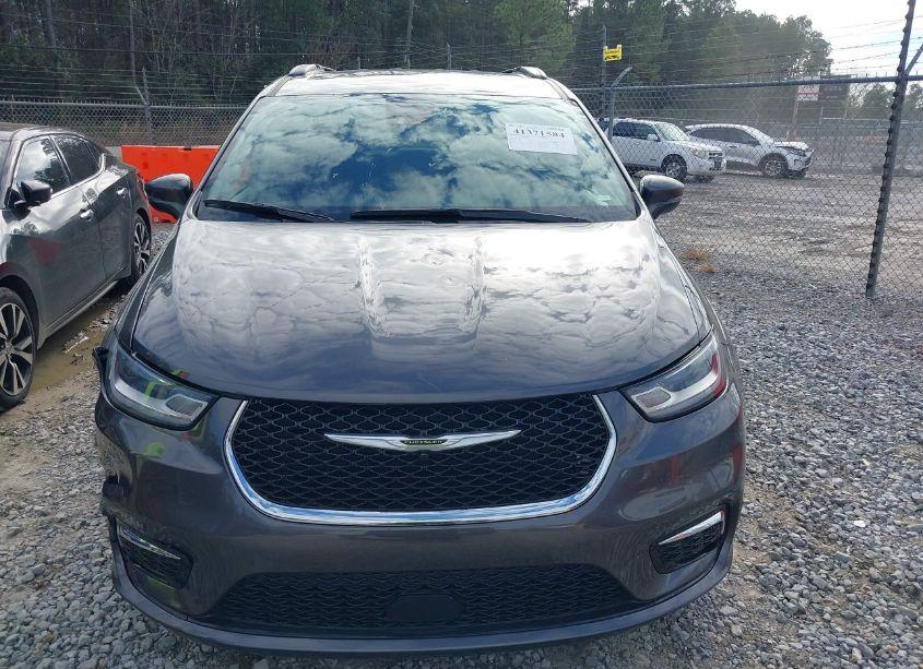 Photo 12 of 2022 Chrysler Pacifica TOURING L (VIN 2C4RC1BG4NR188923)