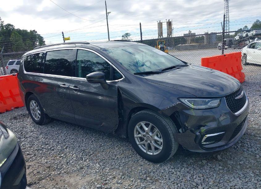 Photo 13 of 2022 Chrysler Pacifica TOURING L (VIN 2C4RC1BG4NR188923)