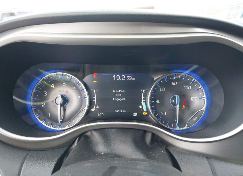 Photo 7 of 2022 Chrysler Pacifica TOURING L (VIN 2C4RC1BG4NR188923)