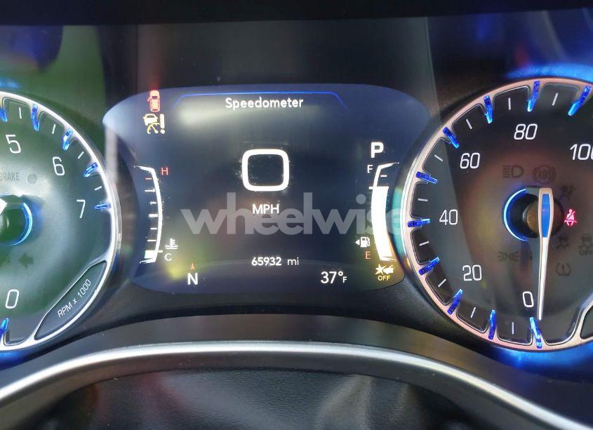 Photo 15 of 2022 Chrysler Pacifica TOURING L (VIN 2C4RC1BG4NR234069)