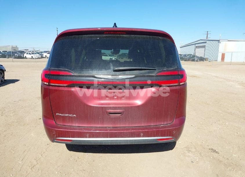 Photo 16 of 2023 Chrysler Pacifica TOURING L (VIN 2C4RC1BG4PR533404)