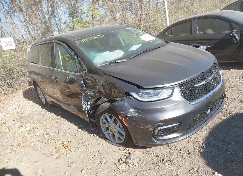 2023 Chrysler Pacifica TOURING L (VIN 2C4RC1BG4PR546556) main photo