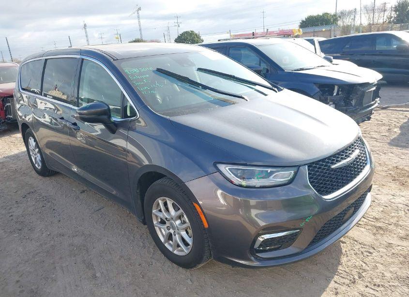 2023 Chrysler Pacifica TOURING L (VIN 2C4RC1BG4PR553796) main photo