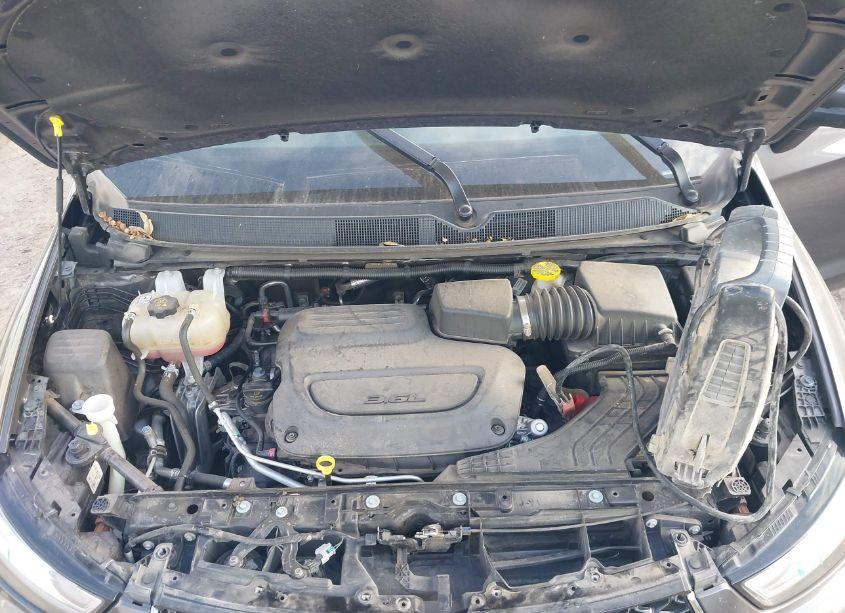 Photo 10 of 2023 Chrysler Pacifica TOURING L (VIN 2C4RC1BG4PR553796)