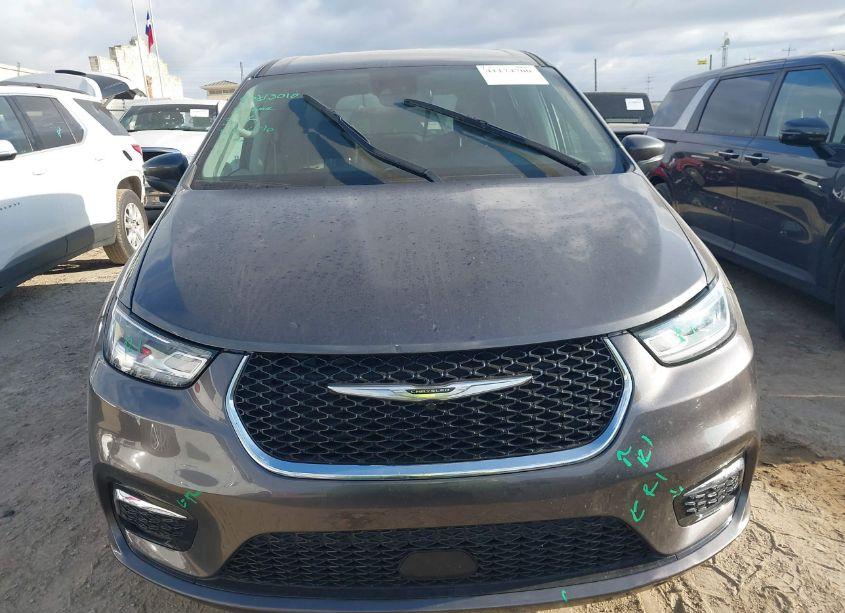 Photo 12 of 2023 Chrysler Pacifica TOURING L (VIN 2C4RC1BG4PR553796)