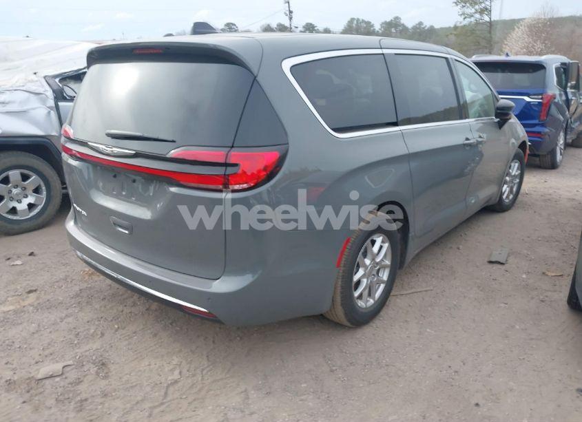 Photo 4 of 2025 Chrysler Pacifica SELECT (VIN 2C4RC1BG4SR532455)