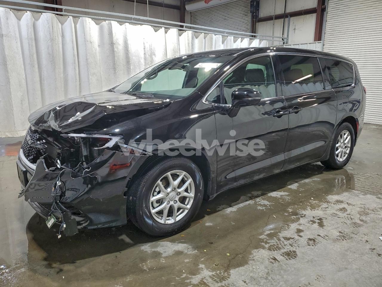 2025 CHRYSLER PACIFICA SELECT (VIN 2C4RC1BG4SR585849) main photo