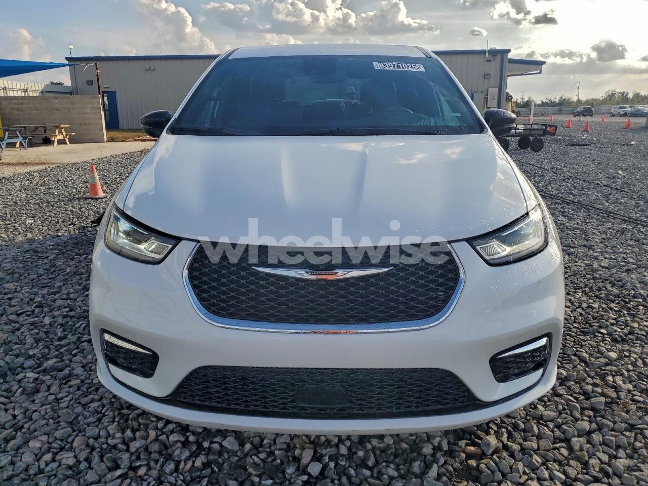 Photo 5 of 2026 CHRYSLER PACIFICA SELECT (VIN 2C4RC1BG4TR191933)