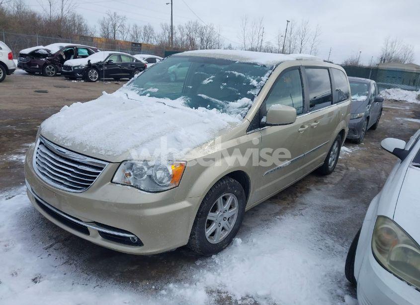 Photo 2 of 2012 Chrysler Town & COUNTRY TOURING (VIN 2C4RC1BG5CR117985)