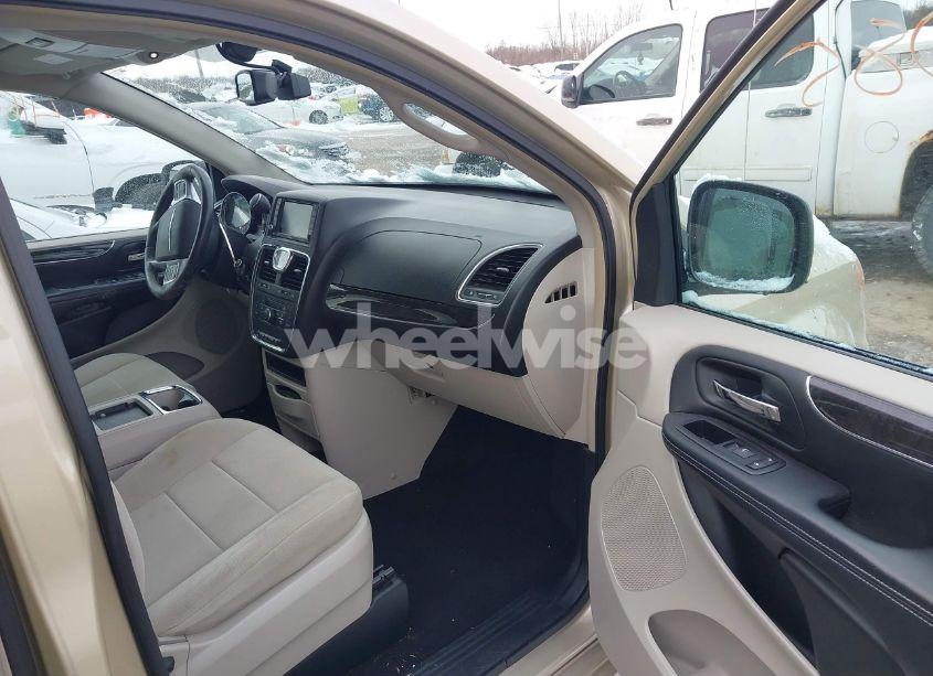 Photo 5 of 2012 Chrysler Town & COUNTRY TOURING (VIN 2C4RC1BG5CR117985)