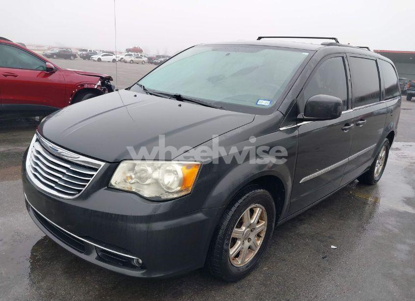 Photo 2 of 2012 Chrysler Town & COUNTRY TOURING (VIN 2C4RC1BG5CR188023)