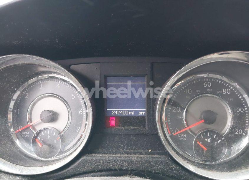 Photo 7 of 2012 Chrysler Town & COUNTRY TOURING (VIN 2C4RC1BG5CR188023)