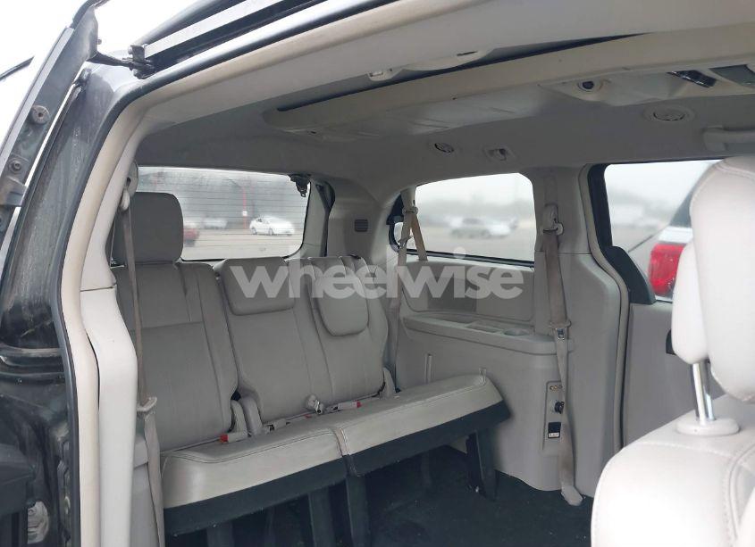 Photo 8 of 2012 Chrysler Town & COUNTRY TOURING (VIN 2C4RC1BG5CR188023)