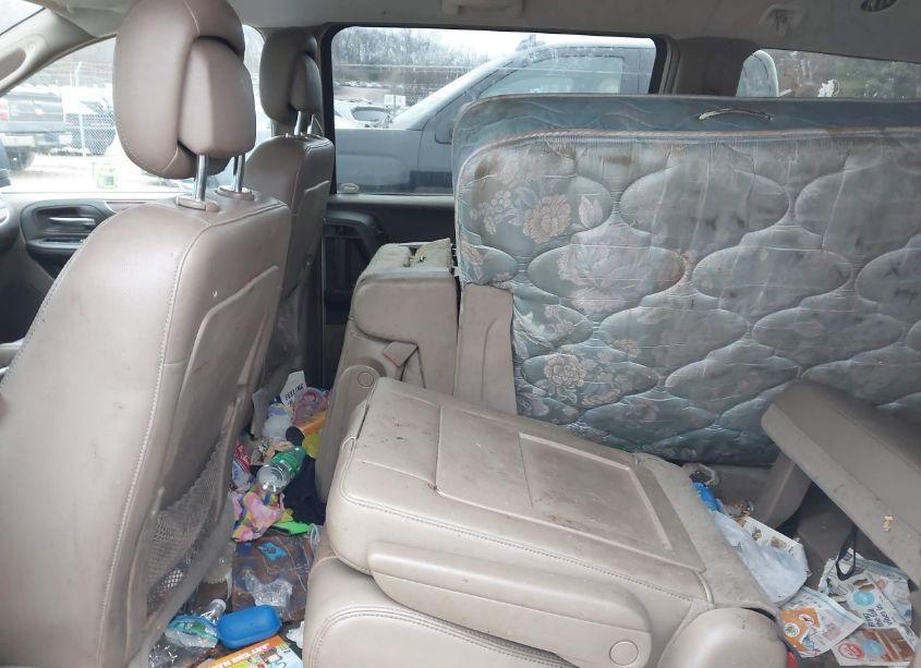 Photo 8 of 2012 Chrysler Town & COUNTRY TOURING (VIN 2C4RC1BG5CR237320)