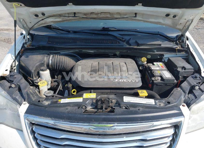 Photo 10 of 2012 Chrysler Town & COUNTRY TOURING (VIN 2C4RC1BG5CR320553)