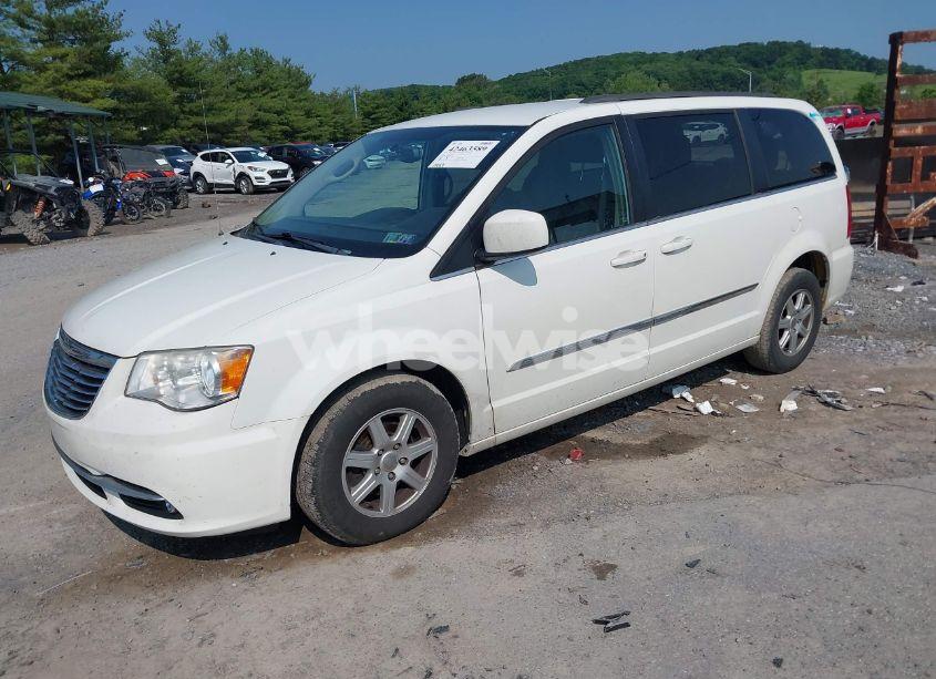 Photo 2 of 2012 Chrysler Town & COUNTRY TOURING (VIN 2C4RC1BG5CR320553)
