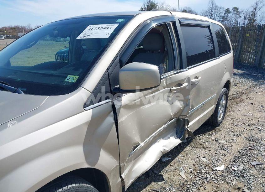 Photo 6 of 2012 Chrysler Town & COUNTRY TOURING (VIN 2C4RC1BG5CR320973)