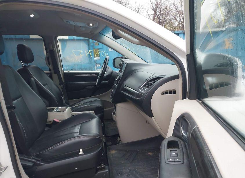 Photo 5 of 2012 Chrysler Town & COUNTRY TOURING (VIN 2C4RC1BG5CR410446)