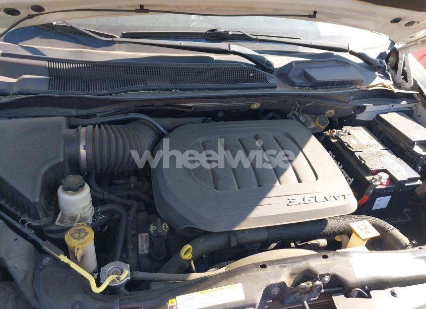 Photo 10 of 2013 Chrysler Town & COUNTRY TOURING (VIN 2C4RC1BG5DR503355)