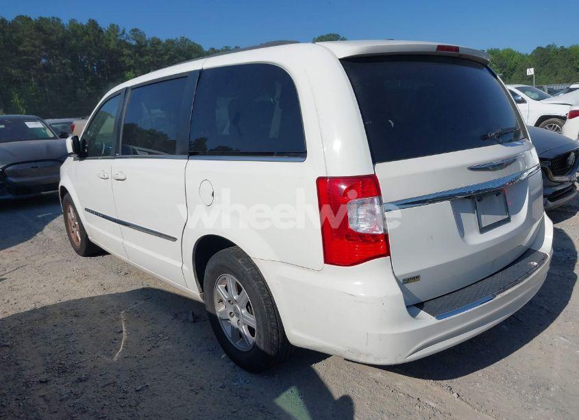Photo 3 of 2013 Chrysler Town & COUNTRY TOURING (VIN 2C4RC1BG5DR503355)